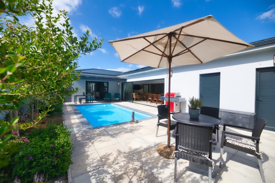To Let 3 Bedroom Property for Rent in Northcliff Western Cape